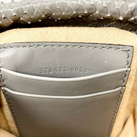 Gucci Python ‘Zumi’ Bucket Crossbody Bag - Picture 13 of 13